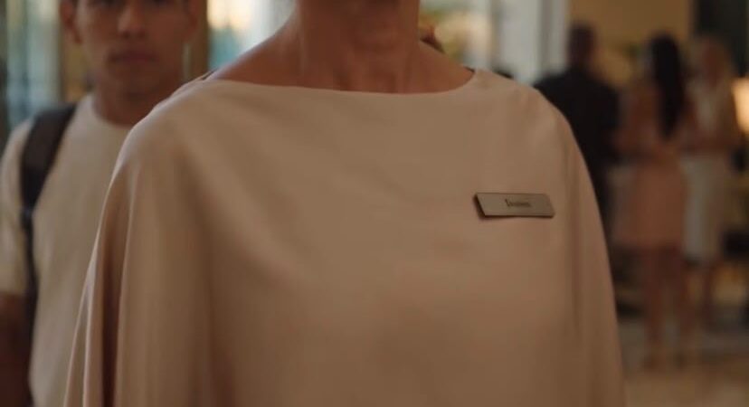 “SU MADRE LLEGÓ AL HOTEL”,